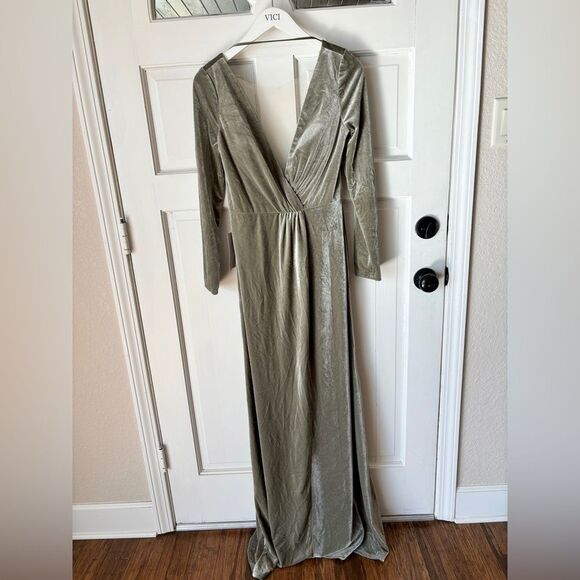 NWT Anthropologie Jenny Yoo Ryland V-neck Long Sleeve Sage Open Back Velvet Gown - Picture 3 of 8